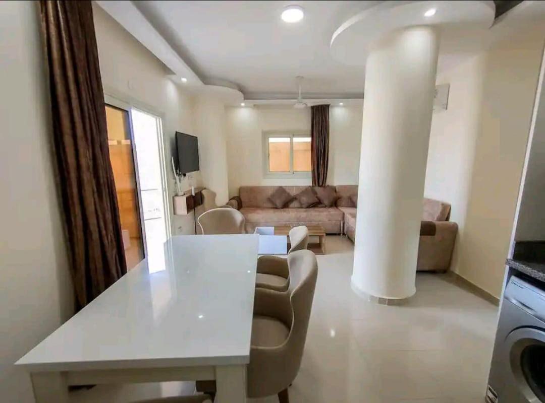 Apartament 2bed Beachfront On-the-beach